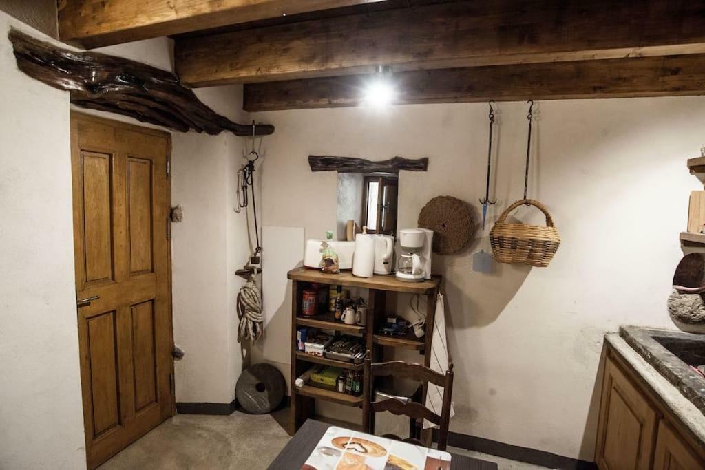 Les Bergeries "Le Figuier" Hotel Omessa Bagian luar foto